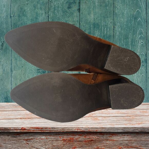 🔥4/$25 Kohls Pointed Toe Chunky Heel Boots Faux Suede Cognac Women’s Size 9 - Picture 6 of 8